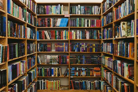 How Many Books for a Library: A Discourse on Knowledge Hoarders