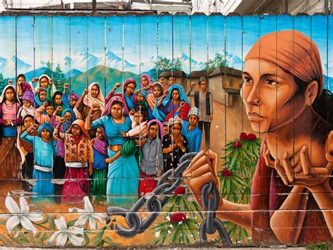 how to draw chicano art: exploring the cultural significance of Chicano murals